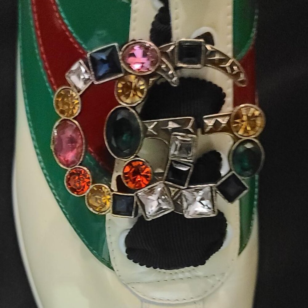 Gucci Embellished Front-Tie Shoes - Picture 4 of 6